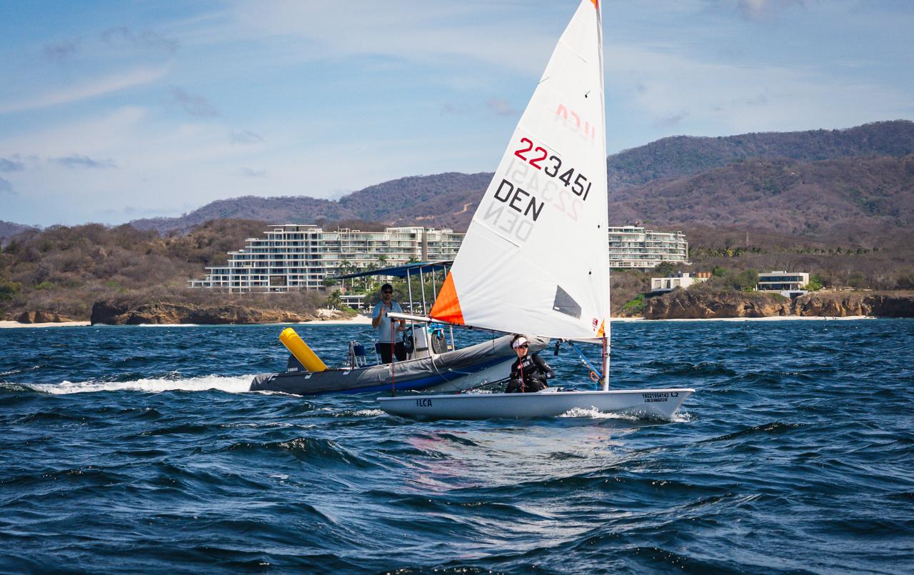 Race-course downwind action